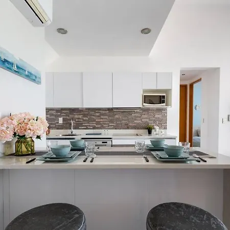 Luxury Penthouse And Private Rooftop Pool On 5Ta Avenida